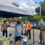 Jaga Keamanan Ramadan, Personel Pos Terpadu Bundaran Smart Pasangkayu Patroli di Pusat Takjil