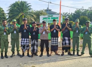 Indahnya Toleransi di Lilimori, Bhabinkamtibmas Polsek Baras Amankan Sholat Idul Fitri 1447 H