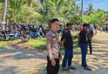 olsek Pasangkayi Pengamanan di Pantai Tanjung Batu Oge, Ribuan Pengunjung Terpantau Aman dan Tertib