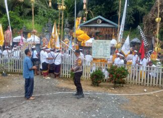 Bhabinkamtibmas Polsek Pasangkayu Amankan Ibadah Melasti, Situasi Kamtibmas Kondusif Jelang Nyepi