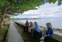 Tak Hanya Jaga Kamtibmas, Polairud Pasangkayu Edukasi Pengunjung Soal Lingkungan Laut