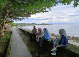 Tak Hanya Jaga Kamtibmas, Polairud Pasangkayu Edukasi Pengunjung Soal Lingkungan Laut