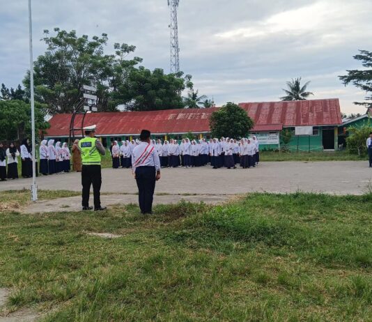 Salut! Polisi Edukasi Pelajar SMP di Pasangkayu, Tekankan Pentingnya Keselamatan Berlalu Lintas