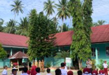 Bhabinkamtibmas Jadi Pembina Upacara di SDN Pebondo, Tanamkan Disiplin dan Pesan Kamtibmas Sejak Dini