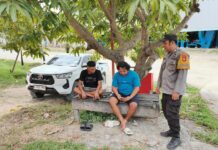 Bhabinkamtibmas Polsek Sarudu Sambangi Warga, Ajak Bersama Jaga Kamtibmas di Bonemanjeng