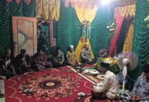 Sentuh Masyarakat Lewat Tradisi, Polsek Bambalamotu Hadiri Barzanji dan Beri Himbauan