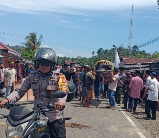 Sentuhan Humanis Polri, Pengawalan Jenazah di Bambalamotu Berjalan Aman dan Kondusif