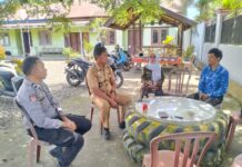 Perkuat Sinergi Kamtibmas, Polsek Pasangkayu Sambangi dan Koordinasi dengan Pemdes Gunung Sari