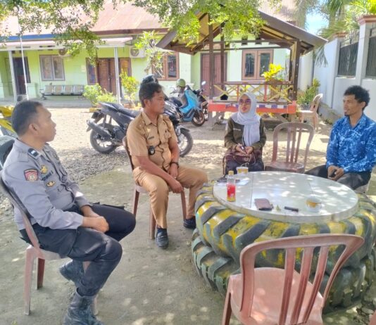 Perkuat Sinergi Kamtibmas, Polsek Pasangkayu Sambangi dan Koordinasi dengan Pemdes Gunung Sari