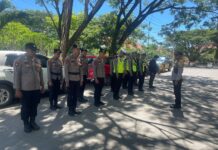 Kapolsek Pasangkayu Pimpin Pengamanan Pemberangkatan Jamaah Haji, Puluhan Personel Disiagakan