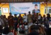 Bhabinkamtibmas Turun Langsung! Safari Gemar Makan Ikan di Kumasari Diserbu Warga
