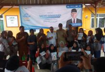 Bhabinkamtibmas Turun Langsung! Safari Gemar Makan Ikan di Kumasari Diserbu Warga