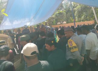 Bhabinkamtibmas Polsek Pasangkayu Melayat Dan Antar Jenazah Warga Didesa Makmur Jaya