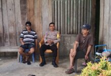 Humanis dan Dekat dengan Warga, Bhabinkamtibmas Polsek Sarudu Aktif Sambang Desa