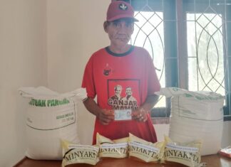Bhabinkamtibmas Kawal Penyaluran Bantuan Pangan di Kalukunangka, Warga Terima Beras dan Minyak Goreng Tahun 2026