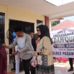 Polres Pasangkayu Sembelih 8 Ekor Sapi Qurban, 250 Kupon Dibagikan Kepada Masyarakat