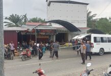Bhabinkamtibmas Polsek Bambalamotu Melayat ke Rumah Duka, Wujud Kepedulian Polri kepada Masyarakat