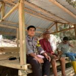 Dekat dengan Warga, Bhabinkamtibmas Sambangi Dusun Bambatunu dan Ajak Masyarakat Jaga Kamtibmas