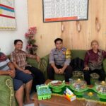 Polisi Masuk Sekolah! Bhabinkamtibmas Sambangi SDN Pelontu, Tanamkan Disiplin dan Kesadaran Kamtibmas Sejak Dini.