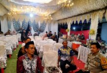 Bhabinkamtibmas Hadir Berikan Pengamanan Pesta Pernikahan, Wujud Pelayanan Polri untuk Masyarakat di Dapurang