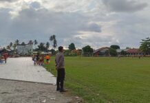 Bhabinkamtibmas Amankan Turnamen Sepak Bola Piala Kecamatan U-40, Semarakkan HUT ke-23 Kabupaten Pasangkayu