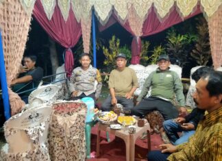 Bhabinkamtibmas Hadir Berikan Pengamanan Pesta Pernikahan, Wujud Pelayanan Polri untuk Masyarakat