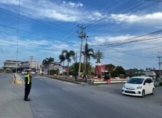 Personel Sat Lantas Polres Pasangkayu Laksanakan Commander Wish, Wujudkan Kelancaran dan Keselamatan Lalu Lintas Pagi Hari