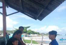 Humanis! Sat Polairud Polres Pasangkayu Sambangi Nelayan Pantai Tanjung, Ingatkan Keselamatan Saat Melaut