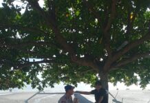 Polisi Hadir di Pesisir! Sat Polairud Pasangkayu Sambangi Warga, Sampaikan Pesan Kamtibmas