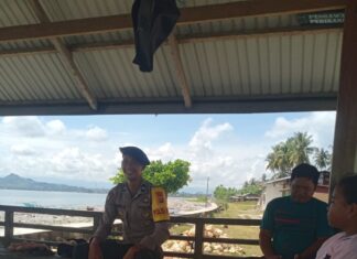 Sat Polairud Polres Pasangkayu Intensifkan Patroli Sambang, Perkuat Kemitraan dengan Masyarakat Pesisir Pantai