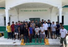 Bhabinkamtibmas Hadiri Rapat Koordinasi di PT Toscano Indah Pratama, Perkuat Sinergi Jaga Kamtibmas