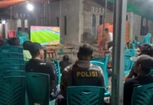Bhabinkamtibmas Polsek Pasangkayu Amankan Nonton Bareng Piala Dunia 2026, Warga Diimbau Jauhi Judi dan Taruhan