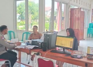Bhabinkamtibmas Polsek Baras Sambangi Perangkat Desa Karave, Perkuat Sinergi Jaga Kamtibmas