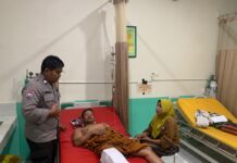 Bhabinkamtibmas Polsek Bambalamotu Sambangi Korban Serangan Buaya di Pantai Pangiang,