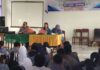 Bhabinkamtibmas Isi MPLS di SMAN 1 Bulutaba, Bekali Siswa Baru Bahaya Narkoba dan Pergaulan Bebas