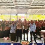 Sat Lantas Polres Pasangkayu Berikan Sosialisasi Keselamatan Berlalu Lintas Dalam Kegiatan Mpls Di Sma Negeri 1 Bambalamotu 