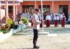 Bhabinkamtibmas Polsek Baras Jadi Pembina Upacara, Tanamkan Disiplin, Karakter, dan Semangat Belajar Sejak Dini