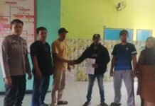 PROBLEM SOLVING: Bhabinkamtibmas Polsek Bambalamotu Mediasi Perselisihan Akibat Sapi Ternak Merusak Kebun Warga