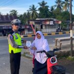 Satlantas Polres Pasangkayu Edukasi Pengguna Sepeda Listrik, Tekankan Keselamatan dan Kepatuhan Aturan Berlalu Lintas