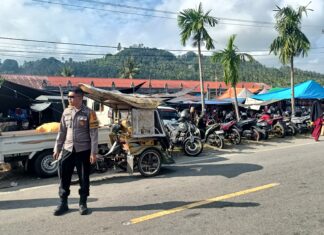 Bhabinkamtibmas Polsek Bambalamotu Intensifkan Pasar Tradisional, Ciptakan Rasa Aman bagi Masyarakat