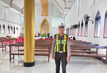 Patroli Minggu Pagi, Satlantas Polres Pasangkayu Pastikan Ibadah Umat Berjalan Aman dan Lancar