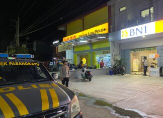 Patroli Blue Light Polsek Pasangkayu, Perkuat Keamanan Malam dan Jaga Objek Vital Tetap Kondusif