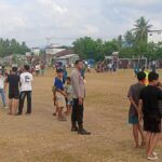 Semarak Kemerdekaan di Sarjo, Bhabinkamtibmas Kawal Laga Sepak Bola Wanita hingga Aman