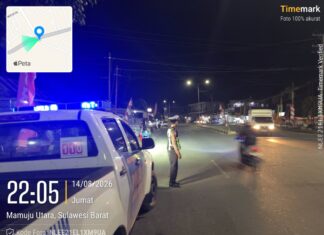 Lampu Biru Menyapa Malam, Satlantas Polres Pasangkayu Hadir Berikan Rasa Aman