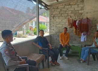 Bhabinkamtibmas Sambangi Warga Gunung Harapan, Ajak Bersama Jaga Kamtibmas di Lingkungan