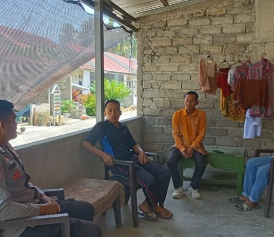 Bhabinkamtibmas Sambangi Warga Gunung Harapan, Ajak Bersama Jaga Kamtibmas di Lingkungan
