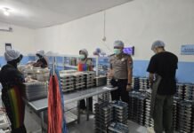 Polsek Bambalamotu Monitoring Program MBG di Desa Letawa, Pastikan Makanan Bergizi Tepat Sasaran