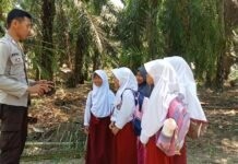 Bhabinkamtibmas Polsek Sarudu Beri Edukasi Pelajar, Cegah Bullying hingga Bahaya Bermain Api
