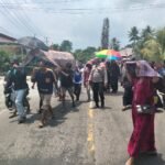 Kapolsek Pasangkayu Hadir di Tengah Duka, Kawal Pemakaman Almarhumah Noni Hingga Peristirahatan Terakhir