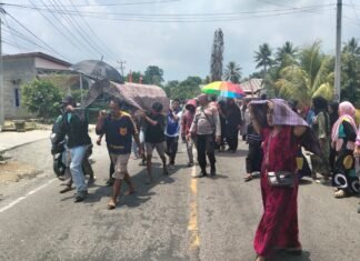Kapolsek Pasangkayu Hadir di Tengah Duka, Kawal Pemakaman Almarhumah Noni Hingga Peristirahatan Terakhir
